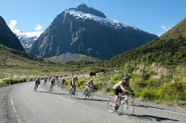 Cyclists in the 2013 Distinction Hotels Milford Mountain Classic race 